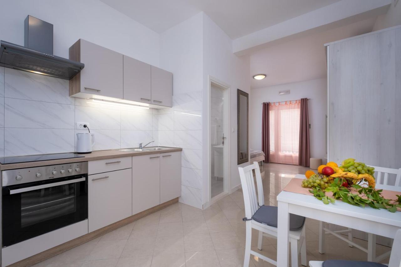 Studio Apartment Brigita Mlini Buitenkant foto
